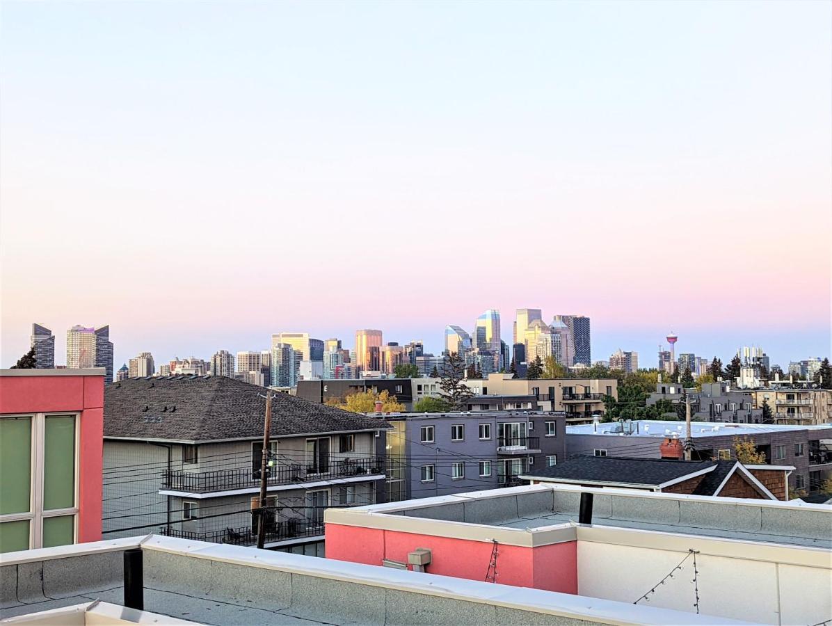 Monki Di Executive Suites - Glas - Luxury Inner City Home 3 Min To Downtown W Private Rooftop Patio Fireplace YYC Dış mekan fotoğraf